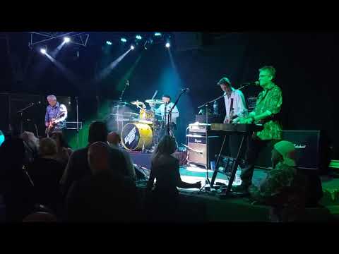 Alright Now Tribute to  Paul Rodgers doing "Bad Company" 112522 at Brewkeez's