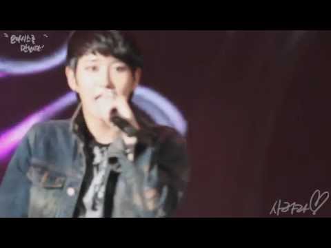 [Fancam] 120428 Lotte World - Let's Get Retarded (B-Bomb focused)