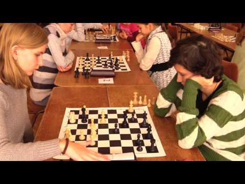 žiačky 4.1.   Dominika Tomčíková   - Emma Miklášová  1:0