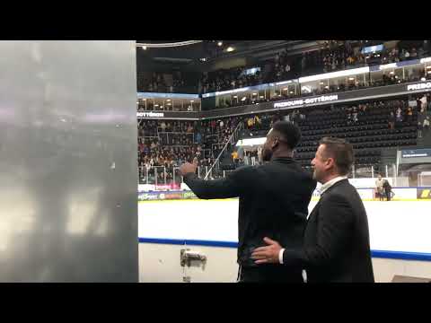 Dave Sutter wird nach seinem Schwergewichtskampf gegen Marco Maurer gefeiert wie Rocky