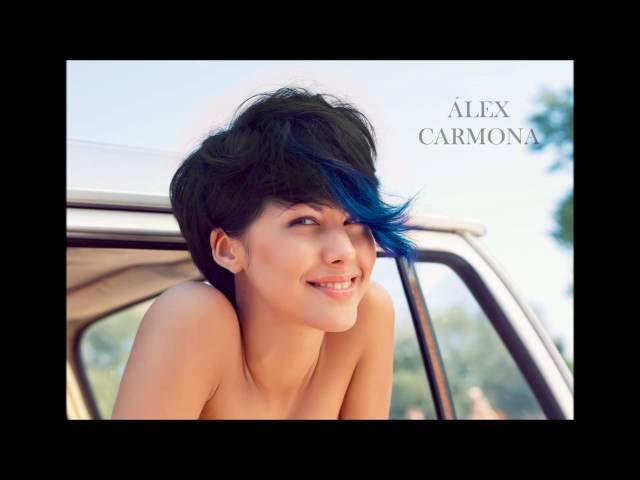 Vídeo relacionado con La chica del pelo azul