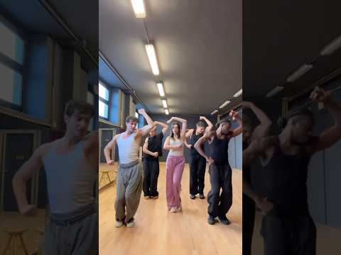 facciamo tutti taki taki🏜️ #SarahToscano #TAKI #shorts