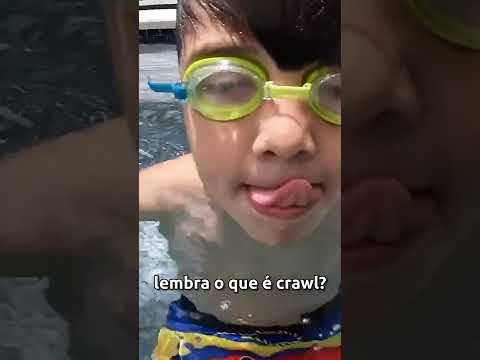 MARCOS APRENDENDO O NADO CRAWL NA PISCINA EM ORLANDO! 🏊🏼 Família Brancoala #Shorts