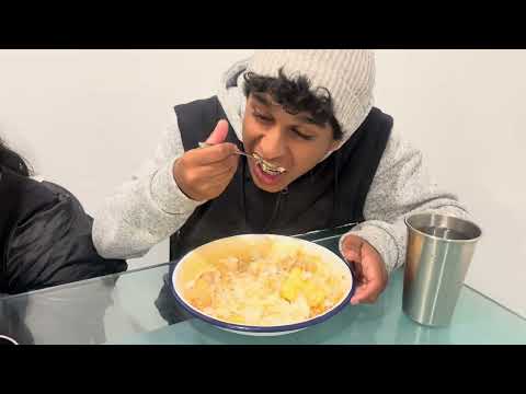 FIJI STYLE COOKING AND EATING CHICKEN STEW WITH CASSAVA AND RICE Enjoy!