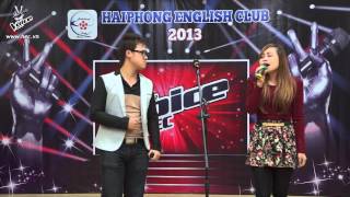 preview picture of video '[1/10] The Voice HEC 2013 - Battle: Qua đêm nay - Kỳ Công vs. Thiên Lý'