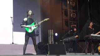 St. Vincent - Bring Me Your Loves(14-03-2015, Lollapalooza)
