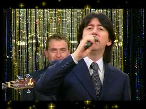 Jasar Ahmedovski - Covek na uglu