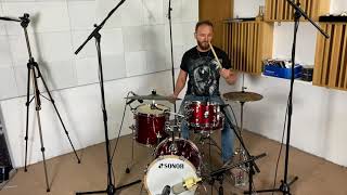 Video thumbnail for SONOR AQX Jungle set Red Moon Sparkle by Sonor Czech