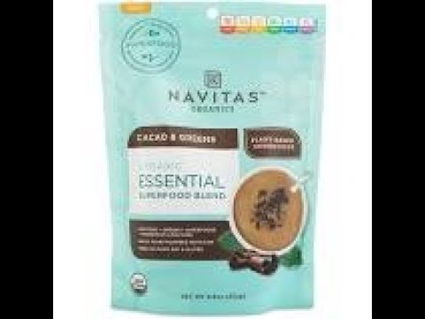 REVIEW: Navitas Cacao & Greens Essential Blend Superfood