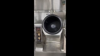 How to operate the Lestov automatic induction wok cooker