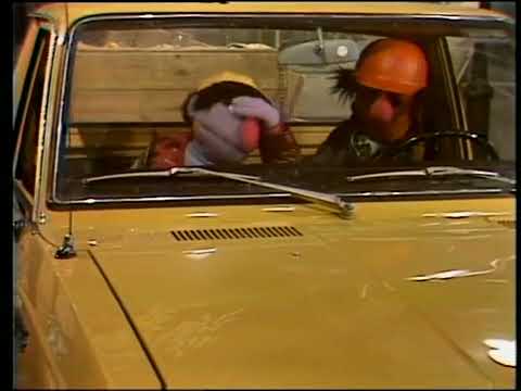 0671 - Biff and Sully Knock Over the Mailbox 