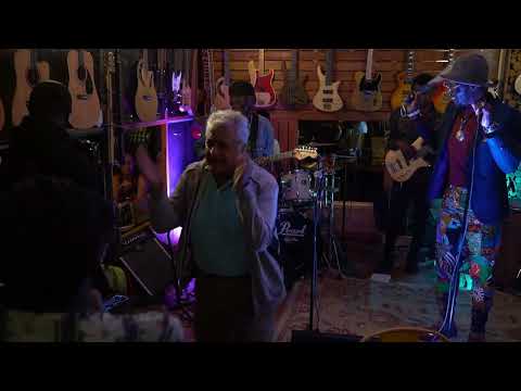 Coster Ojwang - Manyo Pesa ( Live at Geco Cafe, 19th Jan 2023 )