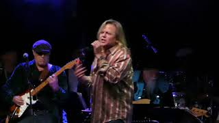 The Tribe Band - Kyrie (w/John Pratt) (El Rey Theater, Los Angeles CA 12/9/17)