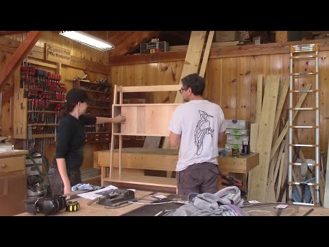 The Woodpecker Ep 230 - Small writing desk