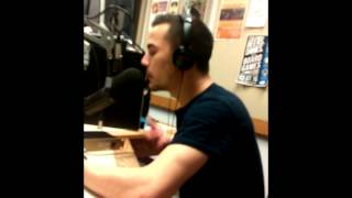 Singing in Somali for the first time (K&#39;naan - &quot;America&quot;)