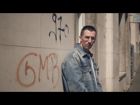 DEKAN - "HOOD NOSTALGIE" [Official Music Video] directed by Oddlife & produced by Davee