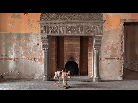 Urbex Italia: Le sorprese non finiscono mai in questo castello abbandonato | Urbex MJ