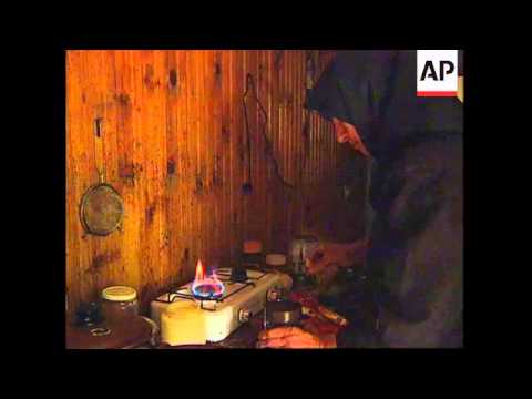 BOSNIA: KRAJINA: SERB CIVILIANS LIVE IN FEAR OF REVENGE ATTACKS