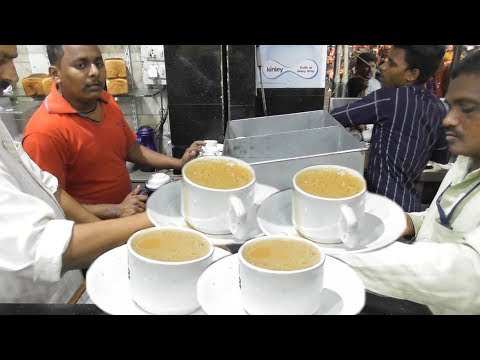 1000 of Irani Chai (Tea ) Finished with an Hour - Beside Mecca Masjid Charminar Hyderabad