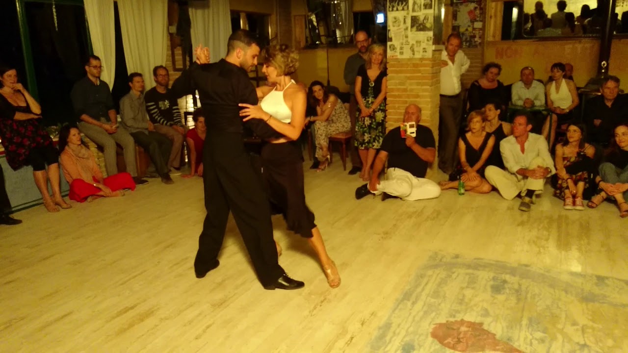 Video thumbnail for Bruno Tombari Rocio Lequio  Tango Dance Camp  - Milonga Sì