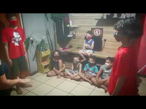 Vídeo caseiro para trabalho universitário  de Práticas Educacionais para Fam(Faculdade das Américas)