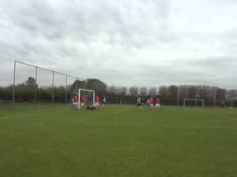 Tricht A2 scoort de gelijkmaker (2-2) tegen Everstein A2 (29-10-2011)