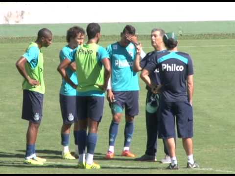 Goiás disponibiliza jogadores para empréstimo