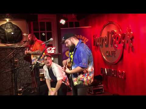 “Das Herz von St. Pauli” performt von den Uke Boys @Hard Rock Café