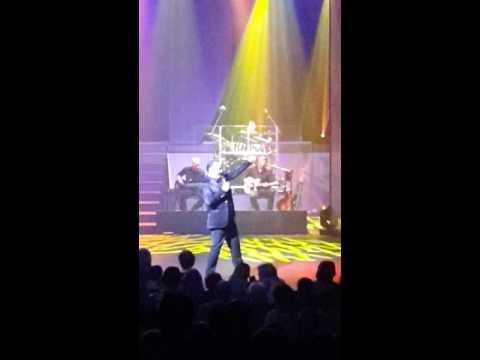 Frans Bauer Want Als Ik In Je Ogen Kijk  Chasse Theater Breda 29 januari 2016