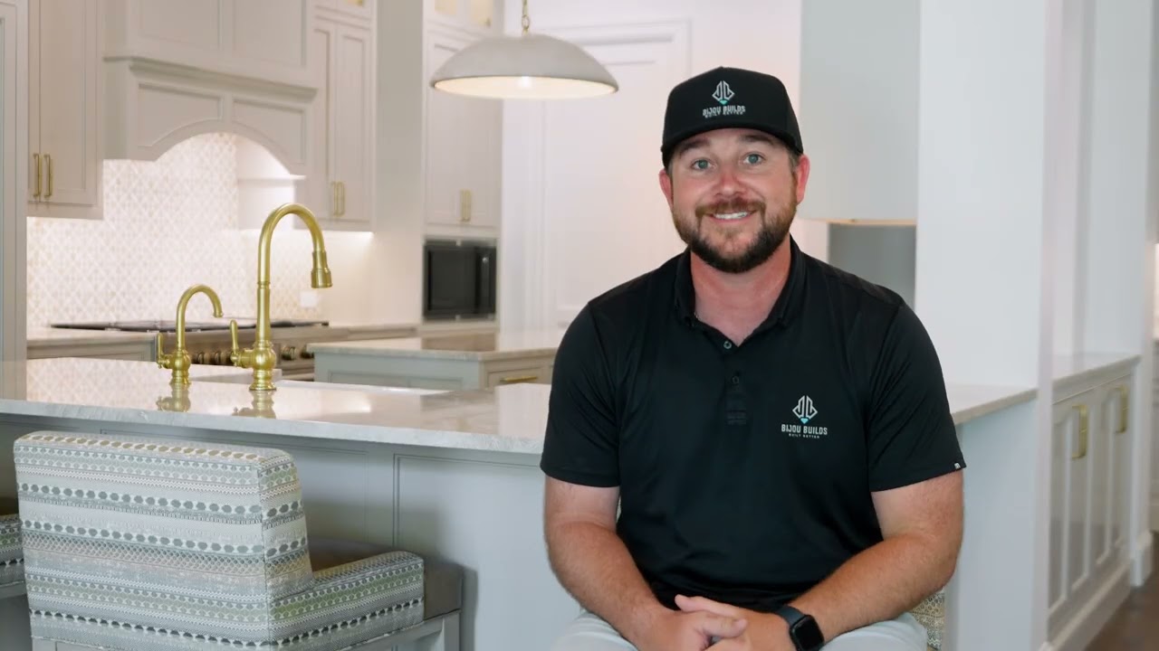 Transition in the Oaks: Elegant Renovation