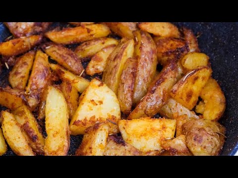 The most delicious baked potatoes from the oven - crispy and melts in your mouth