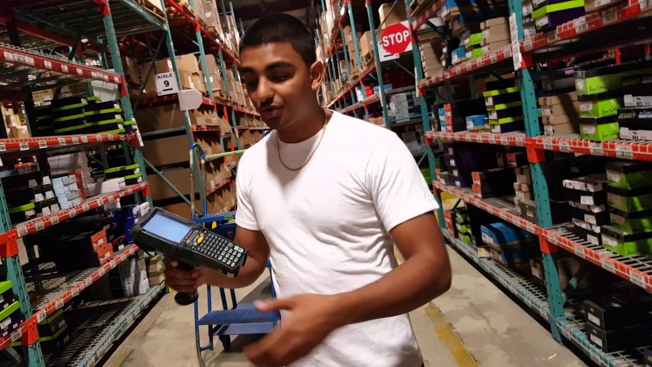 How to use an RF Gun or Scanner - PICKING orders in a warehouse