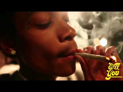 Wiz Khalifa & Snoop Dogg - Smokin On feat Juicy J [Official Music Video]