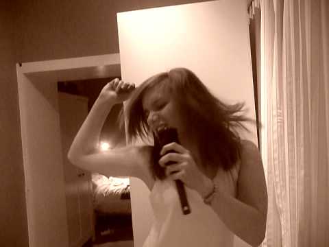 Christina Aguilera Feat Missy Elliot - Car Wash