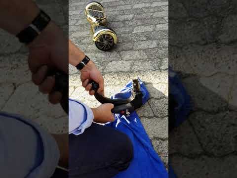 abnehmbare Anhängerkupplung bei Skoda Octavia an- und abbauen