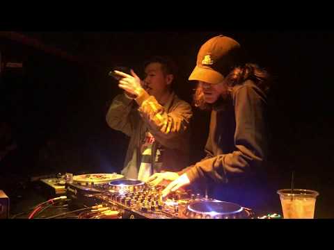 171230/ VIANN(비앙) x KHUNDI PANDA(쿤디판다) - 국제도시