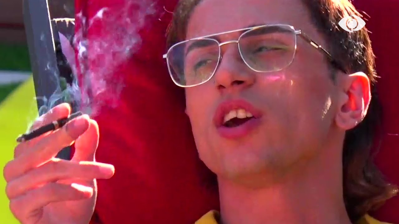 “Mos u bëj inkoherente”/ Ironi mes Vserlos dhe Rozanës