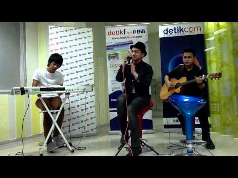 Berhenti di Kamu - ANJI [ #LiveChatkustik @detikforum 02 ]