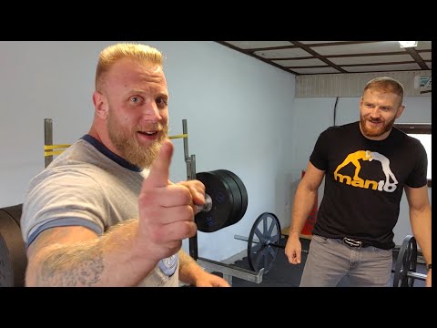 Ile wyciska Mistrz świata UFC? wszystko