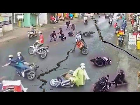 13,000 Missing After Massive Earthquake Cracks Japan | Buildings Collapse