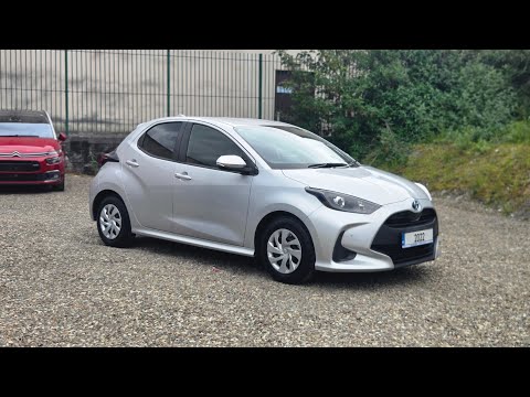 2022 Toyota Yaris Hybrid - Image 2