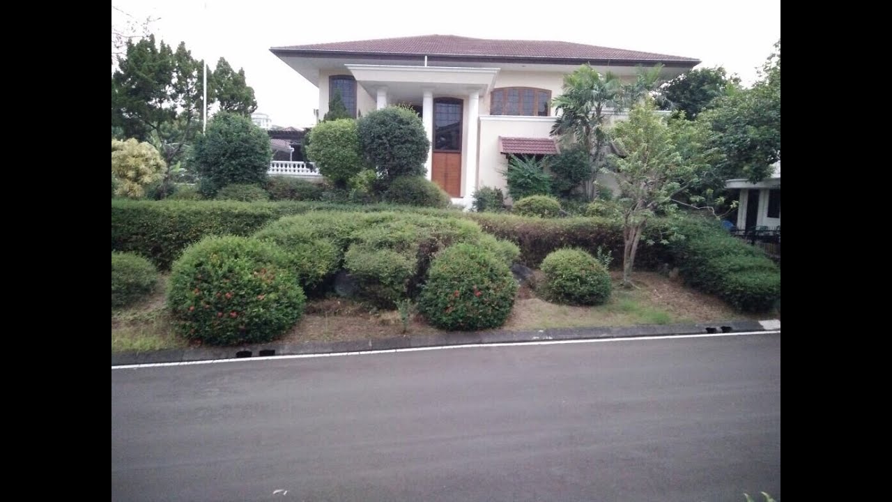 Luxury House in Golf Course Area, Pondok Indah