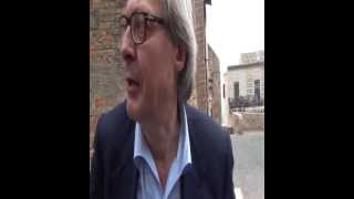 preview picture of video 'Tortoreto Merita - Vittorio Sgarbi a Tortoreto, il ritorno'