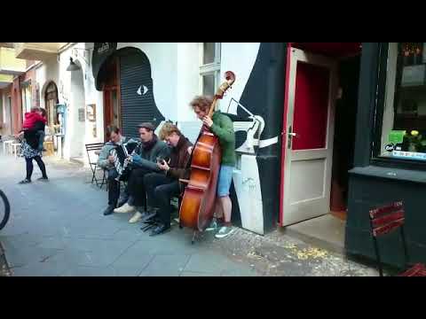 Laughing at life - Die Railers