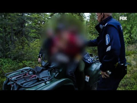 Poliisit - Humalaisen mönkijäkuskin takaa-ajo (hurjaa)
