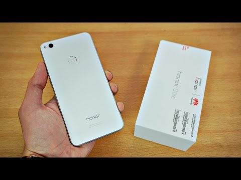 Huawei Honor 8 Lite - Unboxing & First Look! (4K)
