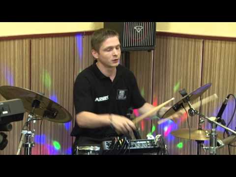 hudobná skupina ARMIS - Neveľo som chodzil...Hej,už je nedaľeko...