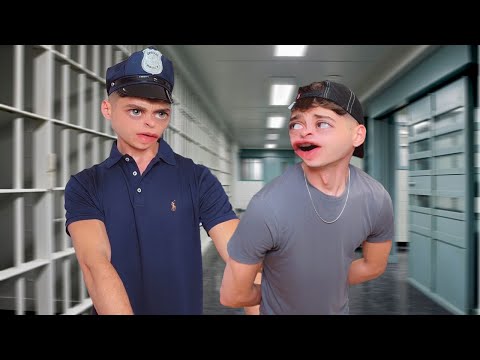 PIERDUȚI ÎN SPAȚIU - LA PUSCARIE S1 Ep6