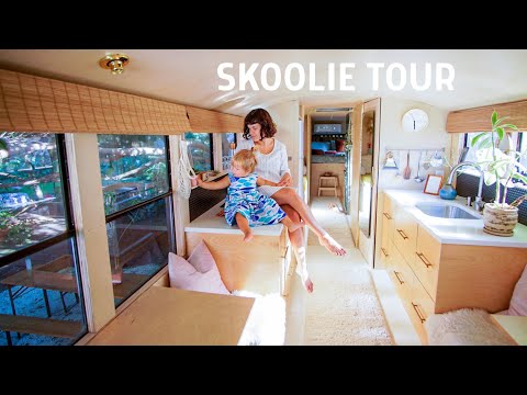 download lagu mp3 mp4 Skoolie, download lagu Skoolie gratis, unduh video klip Skoolie