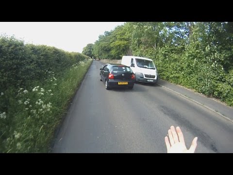 PL04EFC - Near Head-On Collision